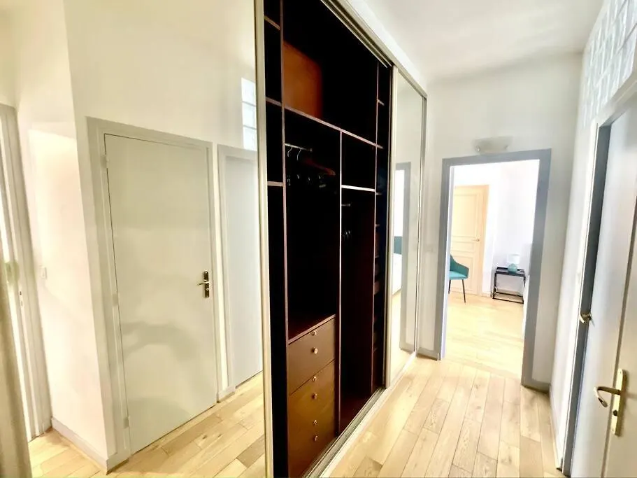 Gustave - Charming Eiffel Tower Appartement - Париж Франция